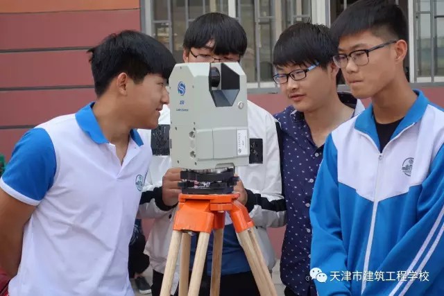 天津市建筑工程學(xué)校第三屆職業(yè)教育活動(dòng)周系列報(bào)道之二 天津市建筑工程學(xué)校第三屆職業(yè)教育活動(dòng)周系列報(bào)道之二