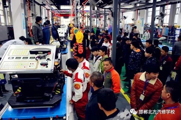 中國北方國際教育集團(tuán)第十四屆校友聯(lián)誼會圓滿落幕 中國北方國際教育集團(tuán)第十四屆校友聯(lián)誼會圓滿落幕