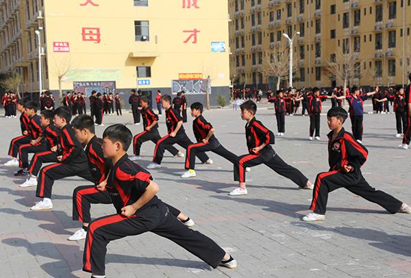 秦皇島北方少林文武學(xué)校武術(shù)散打班好嗎?容易就業(yè)嗎? 秦皇島北方少林文武學(xué)校武術(shù)散打班好嗎?容易就業(yè)嗎?