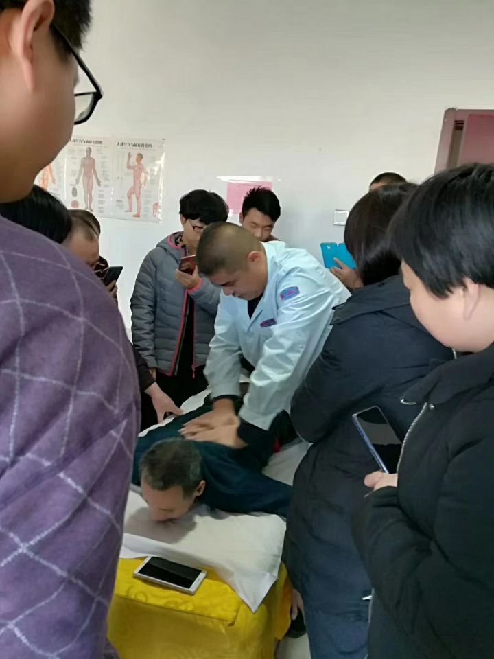 石家莊康之源按摩技校_石家莊康之源按摩學(xué)校_石家莊康之源按摩師培訓(xùn)學(xué)校 石家莊康之源按摩技校_石家莊康之源按摩學(xué)校_石家莊康之源按摩師培訓(xùn)學(xué)校
