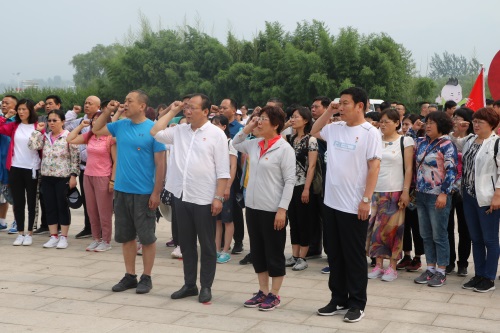 石家莊交通運輸學(xué)校開展“不忘初心、牢記使命”主題黨日活動 石家莊交通運輸學(xué)校開展“不忘初心、牢記使命”主題黨日活動
