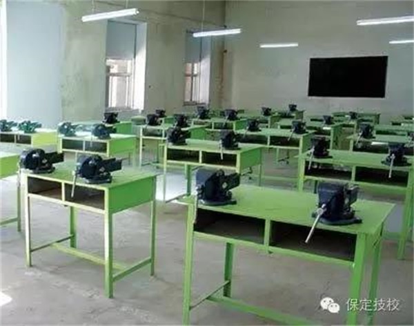 保定新能源技工學(xué)校2022年招生簡(jiǎn)章 保定新能源技工學(xué)校2022年招生簡(jiǎn)章