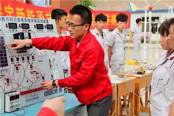 保定新能源技工學(xué)校都開設(shè)了哪些專業(yè)? 保定新能源技工學(xué)校都開設(shè)了哪些專業(yè)?