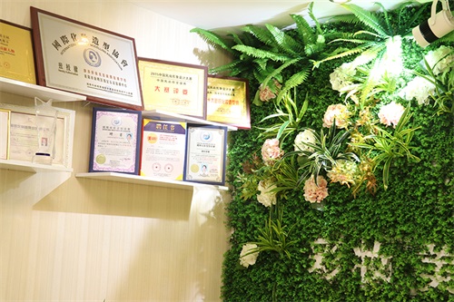 http://www.tricolordisplay.cn/ShowInfo_zxzk.asp?id=22609 http://www.tricolordisplay.cn/ShowInfo_zxzk.asp?id=22609