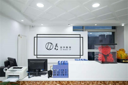 靈兒美學教育有紋唇專業(yè)嗎? 靈兒美學教育有紋唇專業(yè)嗎?