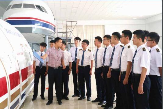 武漢哪里可以學國際航空服務與管理專業(yè)? 武漢哪里可以學國際航空服務與管理專業(yè)?