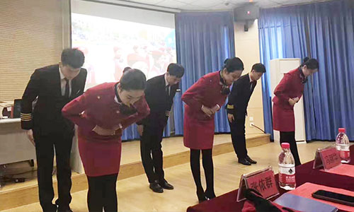 東北大學(xué)繼續(xù)教育學(xué)院航空乘務(wù)訂單培養(yǎng)項(xiàng)目報(bào)考條件有哪些? 東北大學(xué)繼續(xù)教育學(xué)院航空乘務(wù)訂單培養(yǎng)項(xiàng)目報(bào)考條件有哪些?