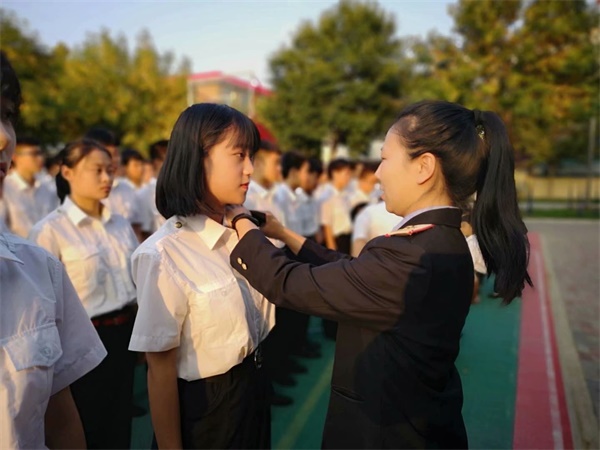 石家莊路翔鐵路中等專業(yè)學(xué)校有哪些獎(jiǎng)助政策?如何報(bào)考這所學(xué)校? 石家莊路翔鐵路中等專業(yè)學(xué)校有哪些獎(jiǎng)助政策?如何報(bào)考這所學(xué)校?