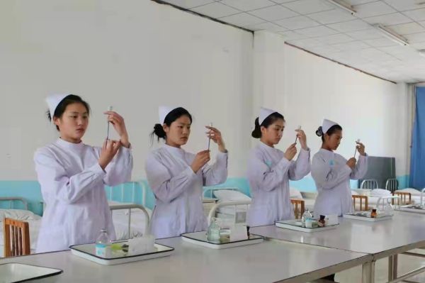 河北同仁醫(yī)學中等專業(yè)學校怎么樣?收費貴嗎? 河北同仁醫(yī)學中等專業(yè)學校怎么樣?收費貴嗎?