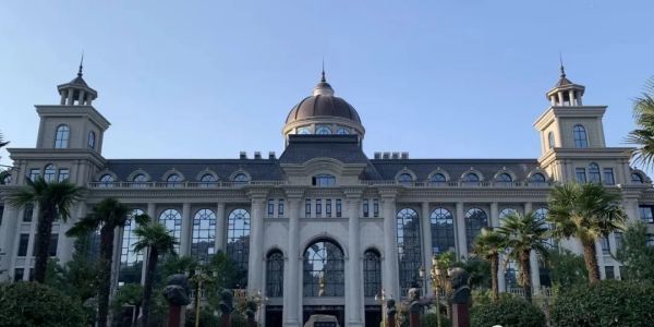 西安外事技工學(xué)校校園環(huán)境好不好? 西安外事技工學(xué)校校園環(huán)境好不好?